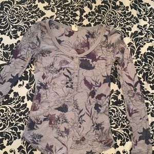 Free people long sleeve top!